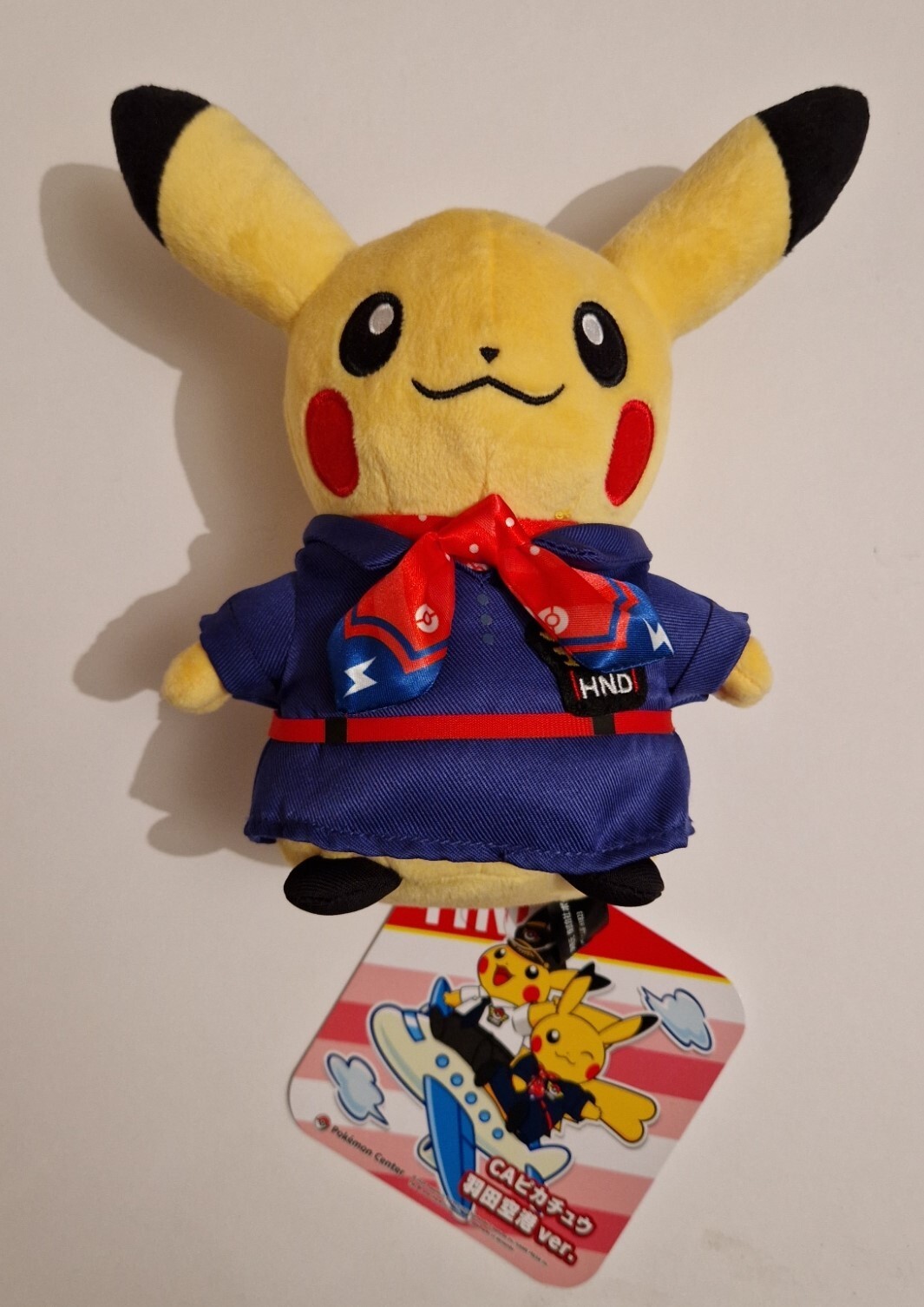 hostess Pokémon Center Tokyo Haneda Plush Pikachu Airplane Hostess Exclusive Japan - immagine 1